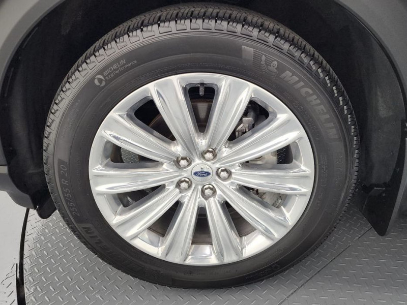 2022 Ford Explorer с пробегом 13 751 км