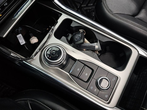 2022 Ford Explorer с пробегом 18 637 км