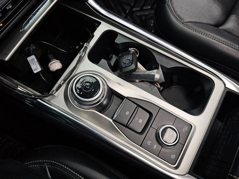 2022 Ford Explorer с пробегом 18 637 км