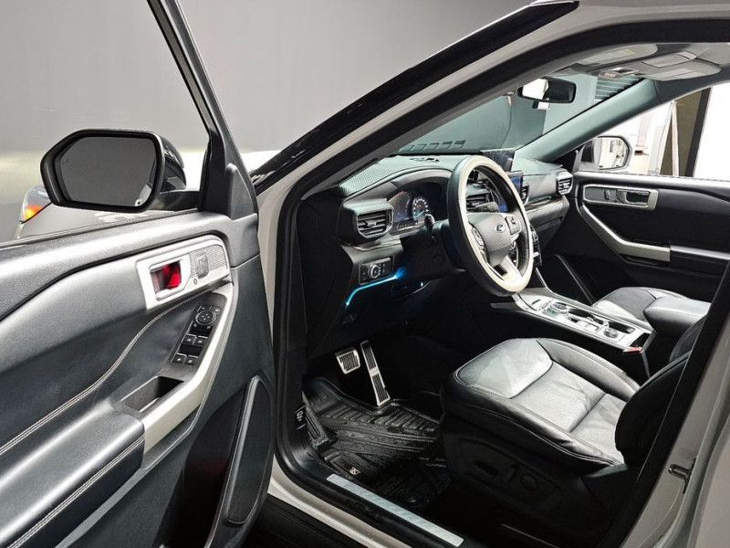 2022 Ford Explorer с пробегом 18 637 км