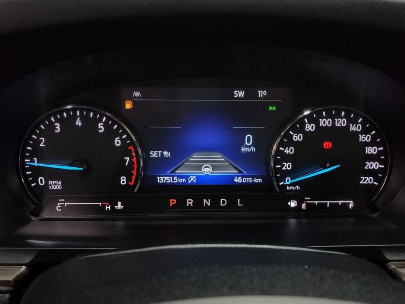 2022 Ford Explorer с пробегом 13 751 км