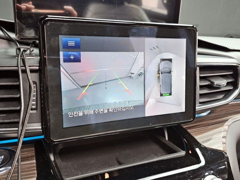 2022 Ford Explorer с пробегом 18 637 км