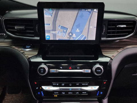 2022 Ford Explorer с пробегом 13 751 км