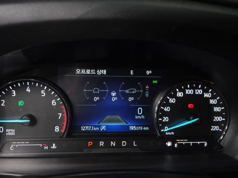 2023 Ford Explorer с пробегом 12 717 км