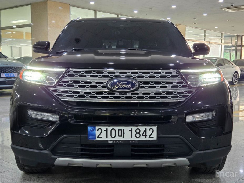 2022 Ford Explorer с пробегом 34 491 км