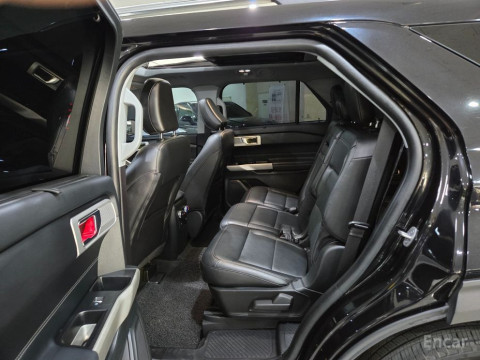 2022 Ford Explorer с пробегом 34 491 км