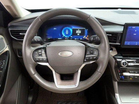 2022 Ford Explorer с пробегом 14 475 км