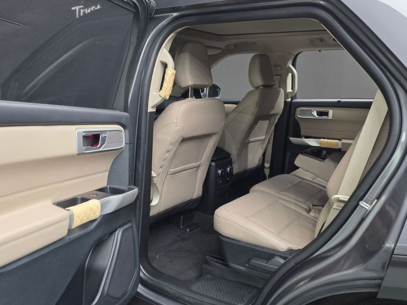 2023 Ford Explorer с пробегом 12 717 км