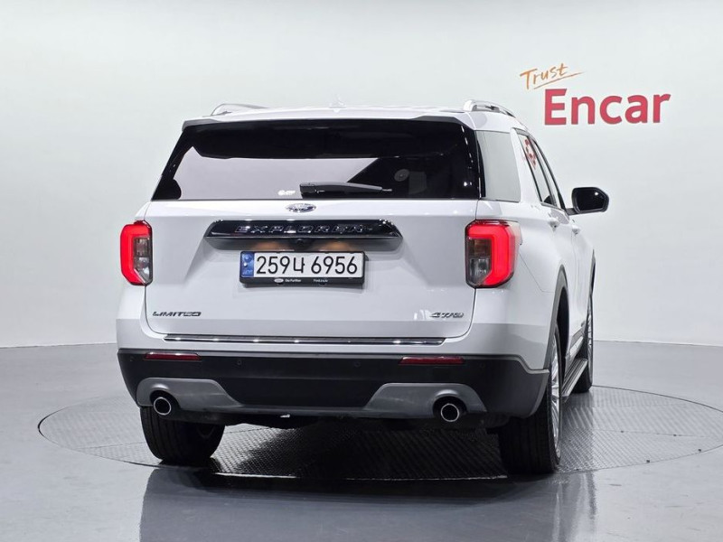 2023 Ford Explorer с пробегом 63 672 км