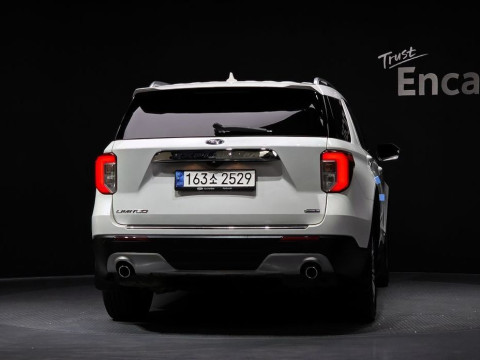 2022 Ford Explorer с пробегом 54 168 км