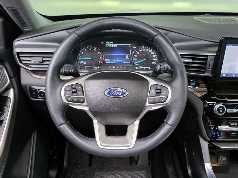 2023 Ford Explorer с пробегом 63 672 км