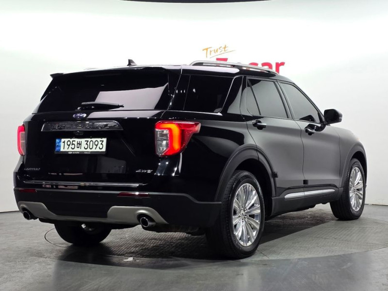 2022 Ford Explorer с пробегом 130 405 км