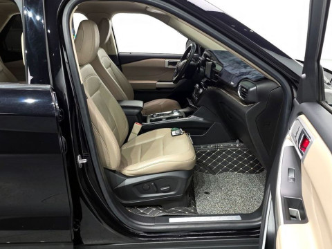 2022 Ford Explorer с пробегом 130 405 км