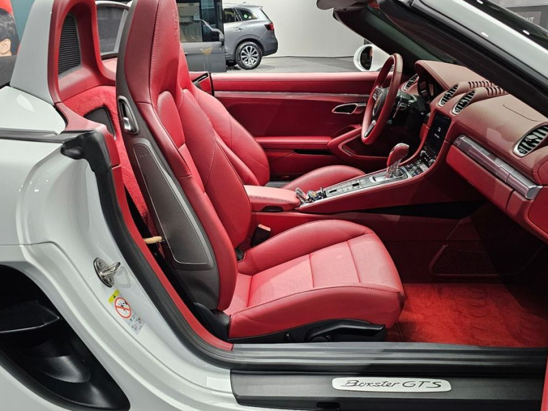 2023 Porsche 718 Spyder с пробегом 10 152 км