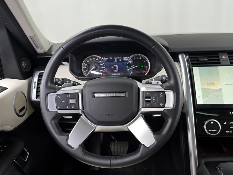 2023 Land Rover Discovery с пробегом 54 100 км