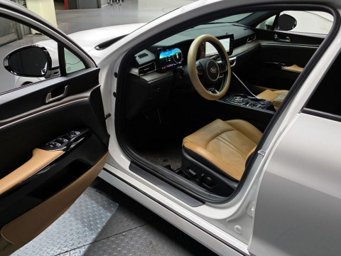 2021 Kia K5 с пробегом 70 936 км