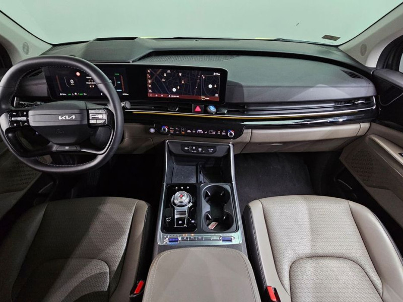 2024 Kia Carnival с пробегом 28 780 км