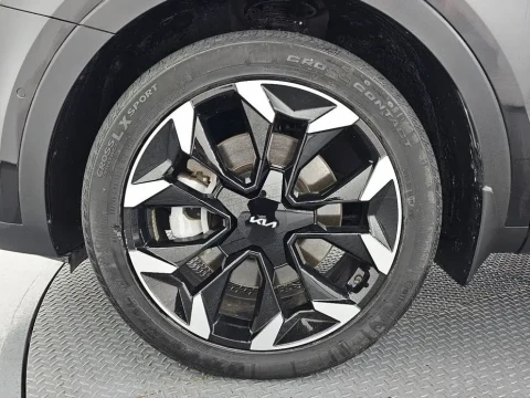 2023 Kia Sorento с пробегом 26 348 км