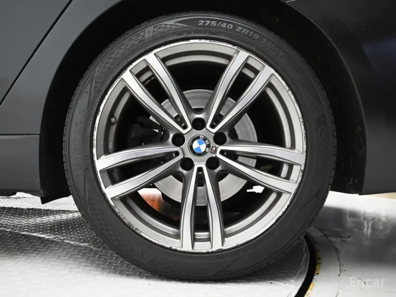 2020 BMW 6 серии с пробегом 83 637 км