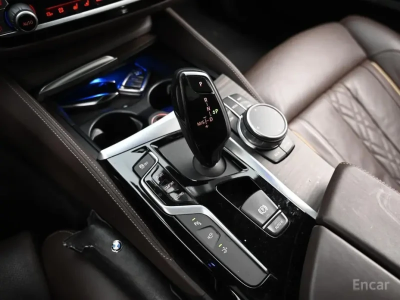 2020 BMW 6 серии с пробегом 83 637 км