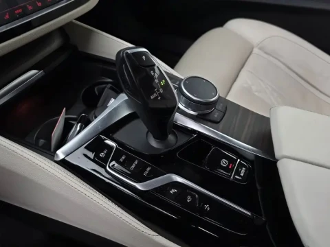 2021 BMW 6 серии с пробегом 75 333 км
