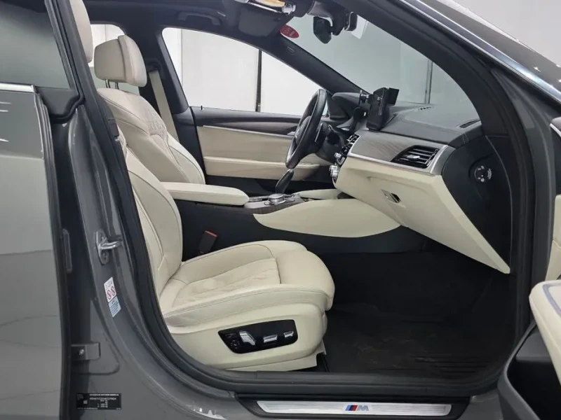 2021 BMW 6 серии с пробегом 75 333 км