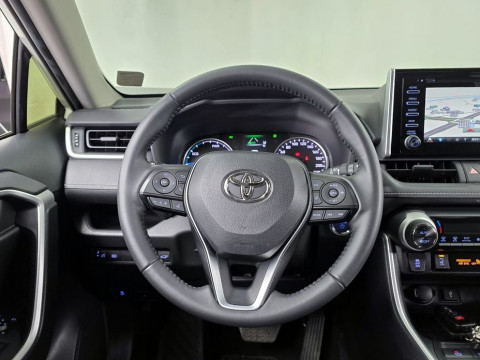 2022 Toyota RAV4 с пробегом 17 223 км