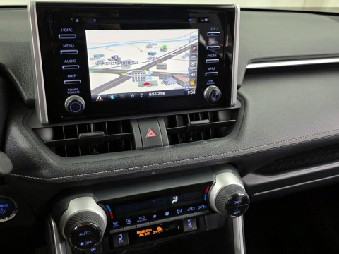 2022 Toyota RAV4 с пробегом 17 223 км