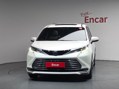 2021 Toyota Sienna с пробегом 73 186 км