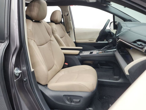 2023 Toyota Sienna с пробегом 49 958 км