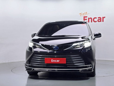 2021 Toyota Sienna с пробегом 47 923 км