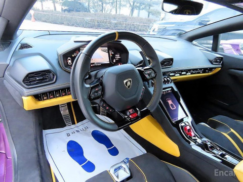2023 Lamborghini Huracán с пробегом 8 043 км