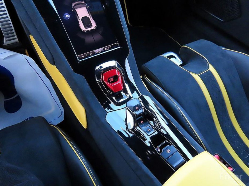 2023 Lamborghini Huracán с пробегом 8 043 км