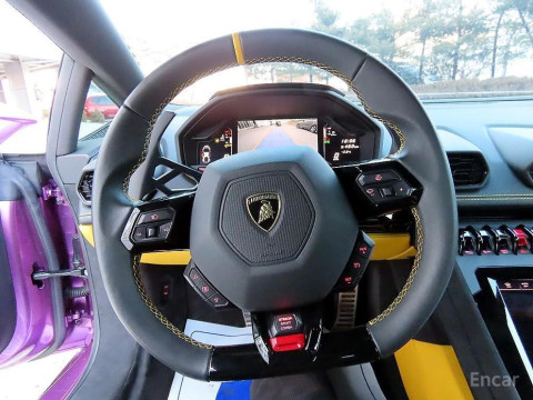 2023 Lamborghini Huracán с пробегом 8 043 км