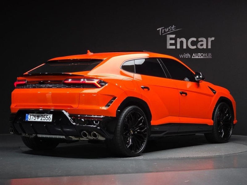 2025 Lamborghini Urus с пробегом 51 км