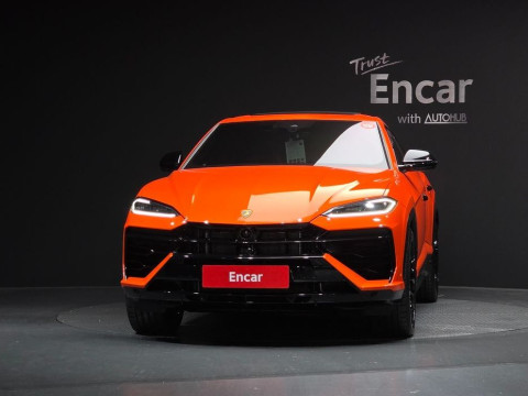 2025 Lamborghini Urus с пробегом 51 км