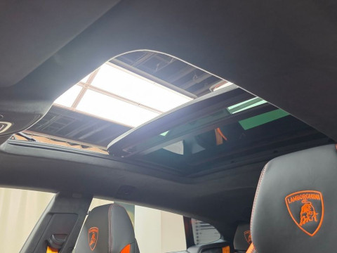 2025 Lamborghini Urus с пробегом 51 км