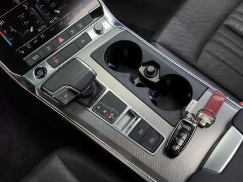 2021 Audi A6 с пробегом 103 674 км