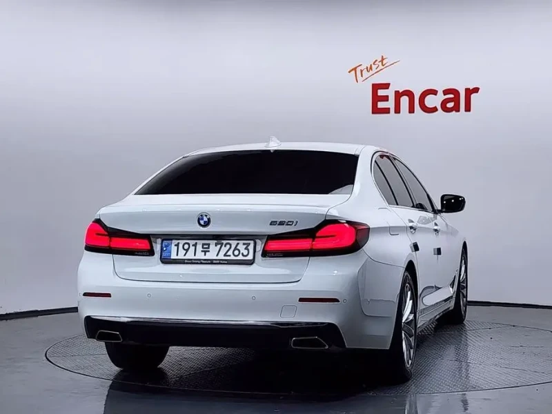 2022 BMW 5 серии с пробегом 43 668 км