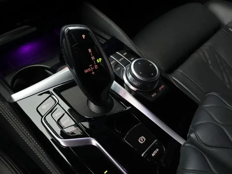 2022 BMW 5 серии с пробегом 37 943 км