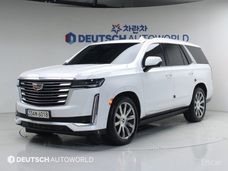 2023 Cadillac Escalade с пробегом 17 218 км