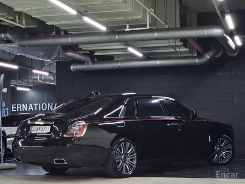 2021 Rolls-Royce Ghost с пробегом 14 000 км