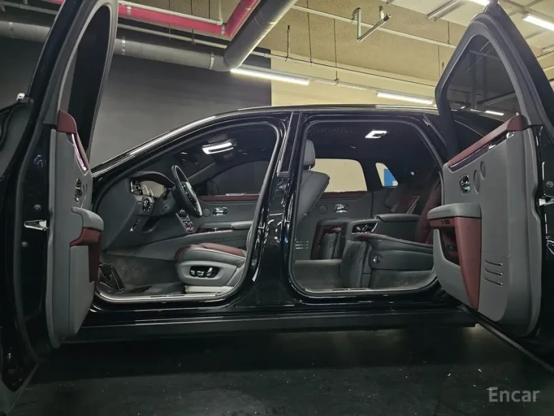 2021 Rolls-Royce Ghost с пробегом 14 000 км