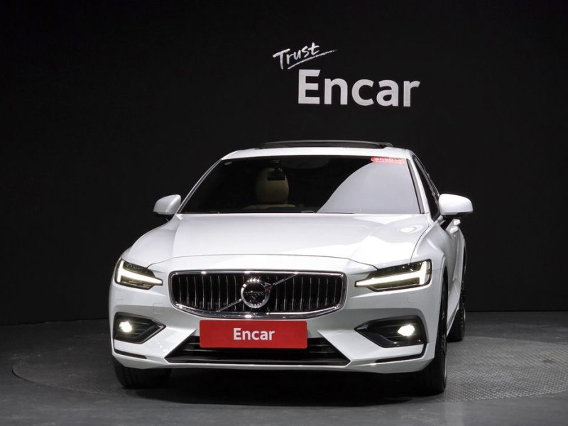 2021 Volvo S60 с пробегом 78 842 км