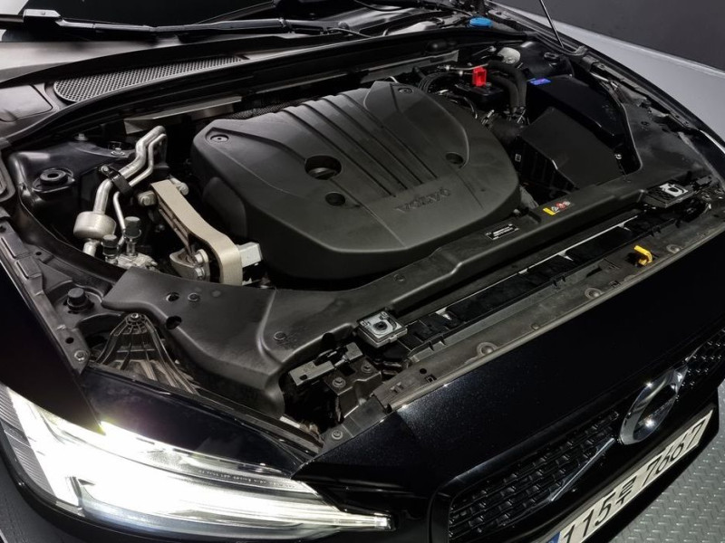 2022 Volvo S60 с пробегом 55 905 км