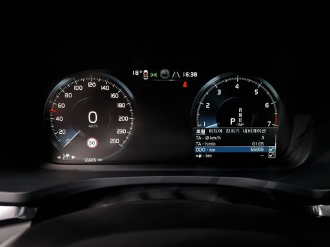 2022 Volvo S60 с пробегом 55 905 км