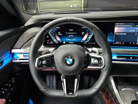 2024 BMW 7 серии с пробегом 30 705 км
