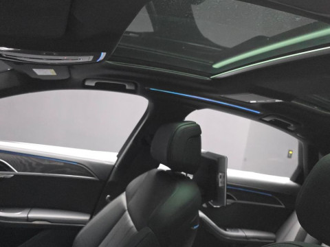 2023 Audi A8 с пробегом 19 436 км