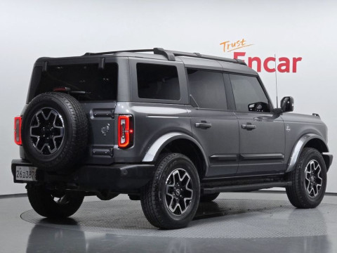 2022 Ford Bronco с пробегом 15 987 км