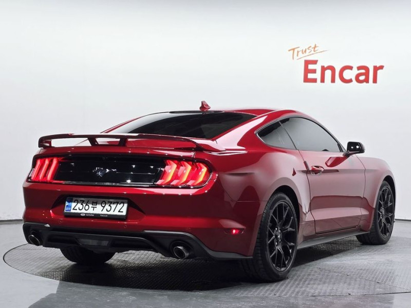 2023 Ford Mustang с пробегом 19 879 км